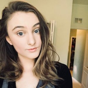 Meet your Posher, Tessa